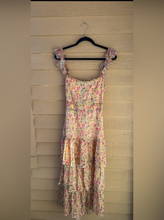 Astr Dresses & Skirts - ASTR The Label - Tie Back Ruffle Floral Maxi Dress
